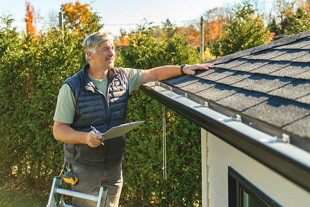 Professional Roofing technician working in Harleyville, SC